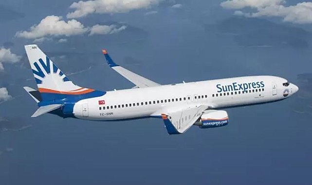 Uçakta panik anları! Yolcu kalp krizi geçirdi, pilot zamanla yarıştı