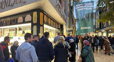 Ucuz altını duyan koştu