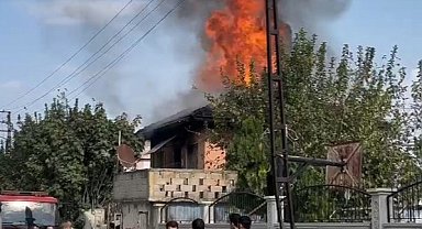 Uyuşturucu bağımlısı genç evini ateşe verdi