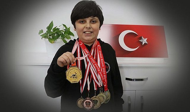10 yaşındaki Selahattin Çınar Öner matematikte dünya birincisi oldu!