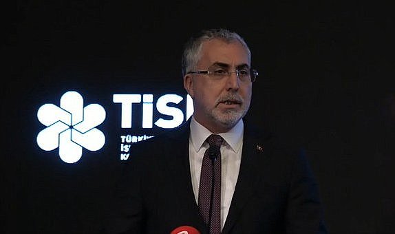 Bakan Işıkhan: Asgari ücret artışıyla ilgili erken yorum komisyon iradesine zarar verir