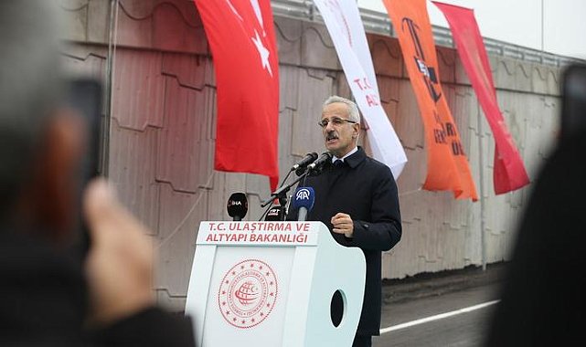Bakan Uraloğlu duyurdu! Kahta-Siverek yolu 25 dakikaya düşecek