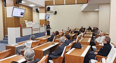 Canik Belediye Başkanı Sandıkçı’dan belediye personeline tam destek