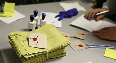 Esad Rejiminin çöküşü Türk seçmenlerini nasıl etkiledi? CHP’ye şaşırtan hamle