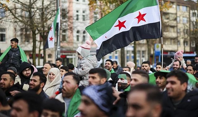 Geri dönen Suriyeli sayısı belli oldu! Türkiye’de kaç Suriyeli kaldı?