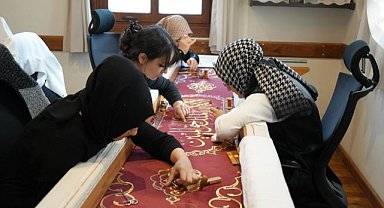 Gevherhan Sultan'ın puşidesi Samsun'da ilmek ilmek dokunuyor