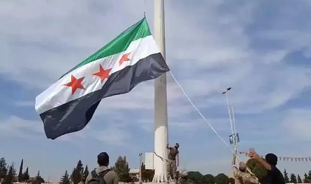 İç savaşın sembolü: Suriye’de bayrakların anlamı değişiyor