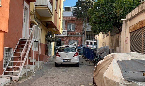İzmir'de başından vurulan sevgilisinin cesediyle karakola gitti