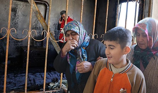 Kahraman torun, babaannesini yangından kurtardı