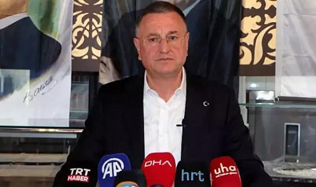 Lütfü Savaş, CHP'den ihraç edildi