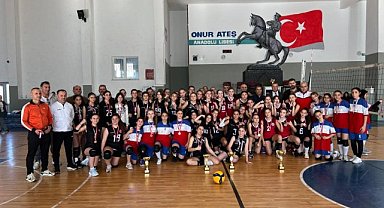 Okul Sporları Yıldız Kızlar Samsun Voleybol İl Birinciliği tamamlandı
