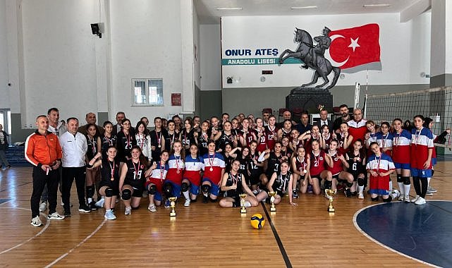 Okul Sporları Yıldız Kızlar Samsun Voleybol İl Birinciliği tamamlandı