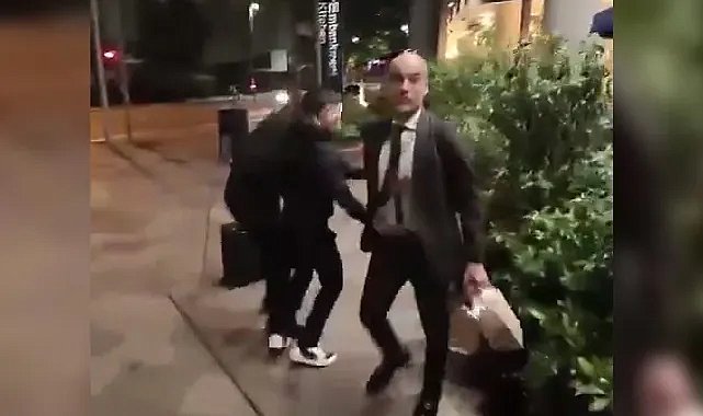 Pep Guardiola, taraftarla tartıştı! Sosyal medyada sert tepki