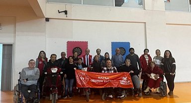 Samsun Bafra'da engelliler dart turnuvasında buluştu