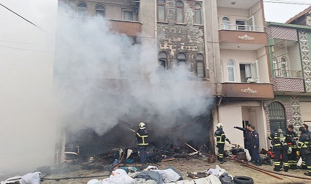 Samsun Bafra'da tekstil firmasında korkutan yangın