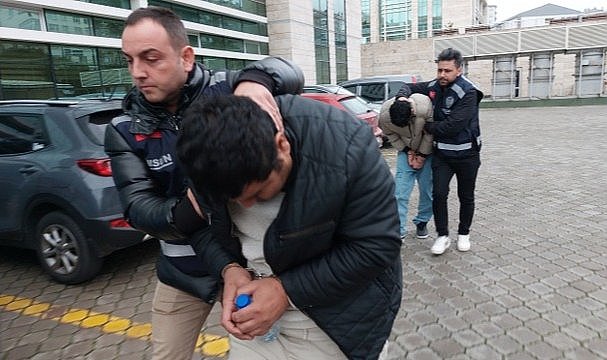 Samsun'da göçmen kaçakçılığı yapan 3 Afgan yakalandı