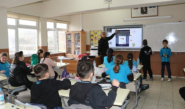 Samsun'da kırsal bölgelerdeki okullara sanatı ve bilimi getirdiler