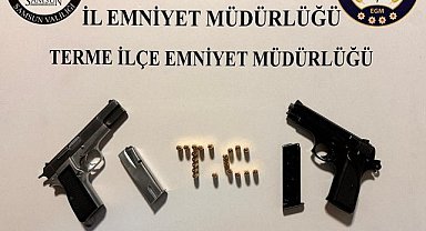 Samsun'da ruhsatsız silahla yakalandılar