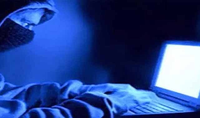 Samsun'da sosyal medyadan bir kişiyi 4 bin 250 TL dolandırdı! Hapsi boyladı