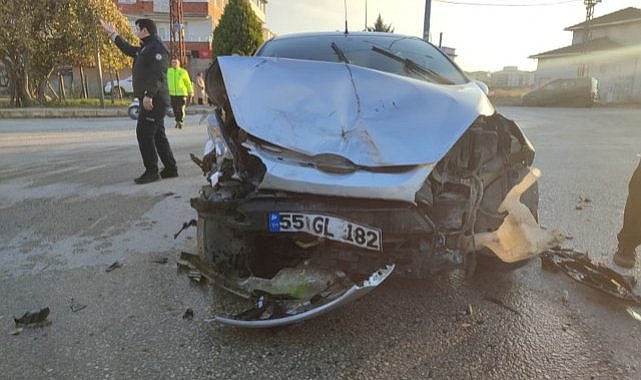 Samsun'un Çarşamba ilçesinde trafik kazası! 2 yaralı