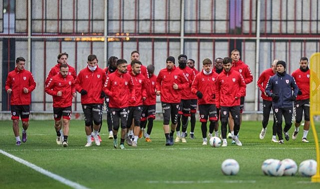 Samsunspor Sivasspor maçına ısınıyor