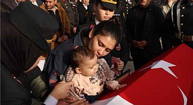 Şehit  Uzman Çavuş Nurettin Yaşar’dan bebeğiyle dans ettiği anlar kaldı