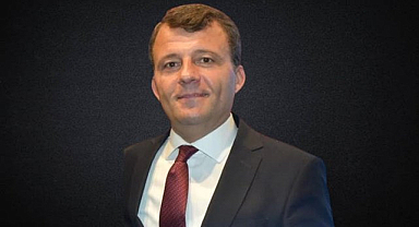 Süleyman Öz'den hadsiz açıklamalara sert tepki "Türk halkını kin ve düşmanlığa tahrik eden müdür yargılanmalı"