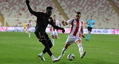Süper Lig'de topun en fazla oyunda kaldığı maç Sivasspor - Samsunspor