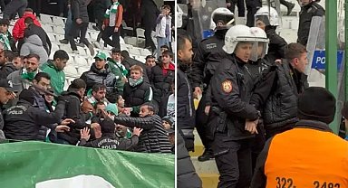 Süper Lig karşılaşmasında taraftarlar polise saldırdı!