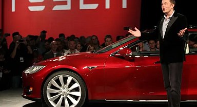 Tesla'dan şok hamle: Uygun fiyatlı elektrikli araç 2025'te piyasada!