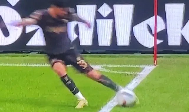 Trabzonspor-Galatasaray maçındaki tartışmalı gol, Necati Ateş'i çıldırttı!