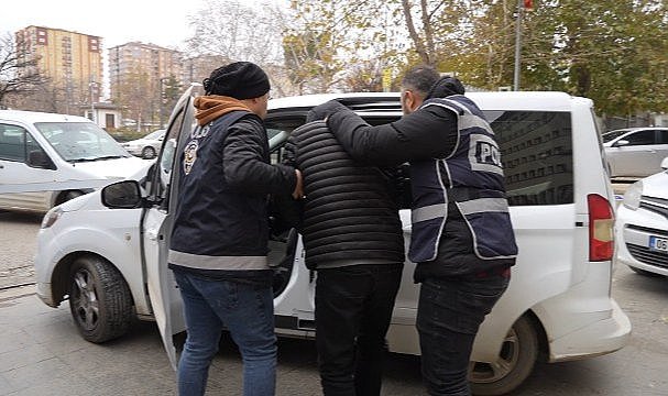 Yasak aşk cinayet zanlıları baba ve oğul tutuklandı