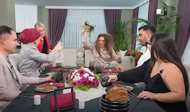 Zuhal Topal deliye döndü peruğunu fırlattı: Yarışmacı sabrını zorladı!