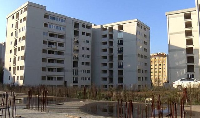 11 yıl önce başladı! Tuzla'da bitmek bilmeyen inşaat içindeki dairelerde kalan ailelerle dolu