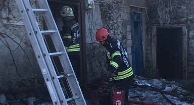 61 yaşındaki adam yanarak can verdi