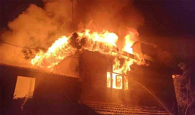 9 aylık bebek yangında can verdi