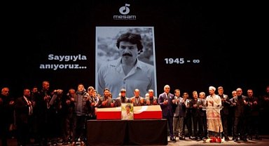 Arabesk müziğinin usta ismi Ferdi Tayfur için tören düzenlendi