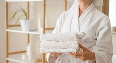 Banyo havluları ne sıklıkla yıkanmalı? Uzmanlar riskli durumları açıkladı
