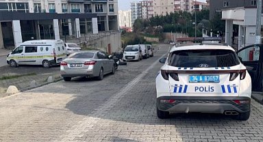 Birlikte yaşadığı kadını bıçakladı, babasını vurdu! Baba ağır yaralı