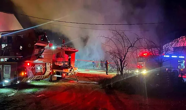 Bursa'da Ses Sistemi Fabrikasında Yangın