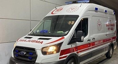 Eniştesine bıçakla saldıran kişi araya giren ablasını bıçakladı