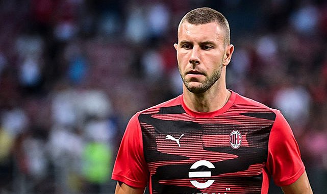 Galatasaray ve Fenerbahçe’yi şaşırtan Pavlovic kararı