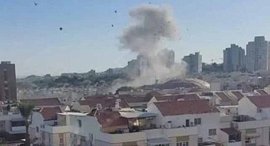 İsrail, Lübnan'ın güneyine İHA ile saldırdı