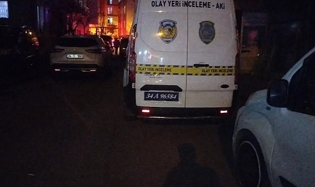 İstanbul'da sokak ortasında silahlı saldırı!