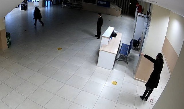 Lisede müdür yardımcısını boğazından bıçaklayan öğrenci tutuklandı