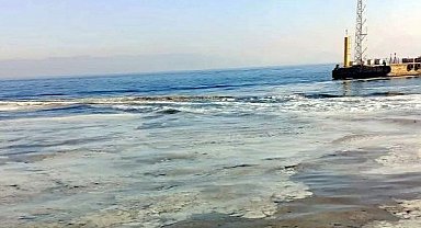 Marmara'da müsilaj su yüzüne çıktı! Ağlara balık yerine müsilaj takıldı