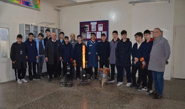 Samsun Bafra Mesleki ve Teknik Anadolu Lisesi öğrencilerinden pelet soba üretimi