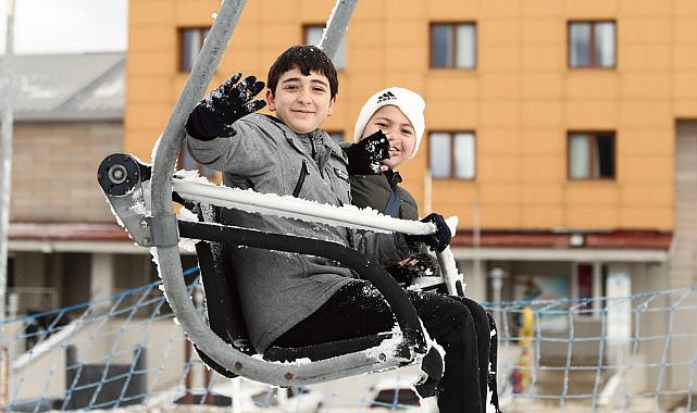 Samsun Büyükşehir ile  gençler Akdağ'da keyifli gün geçirdi