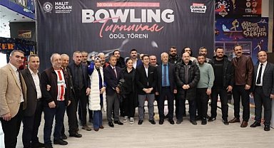 Samsun'da Çalışan Gazeteciler Günü Bowling Turnuvası'nı gazeteci Sedat Öksüzoğlu kazandı