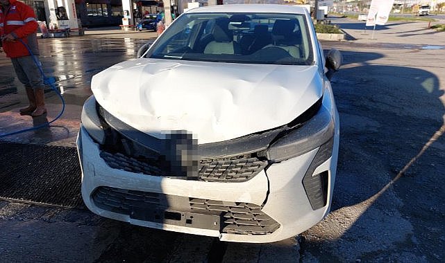 Samsun'da iki otomobil çarpıştı